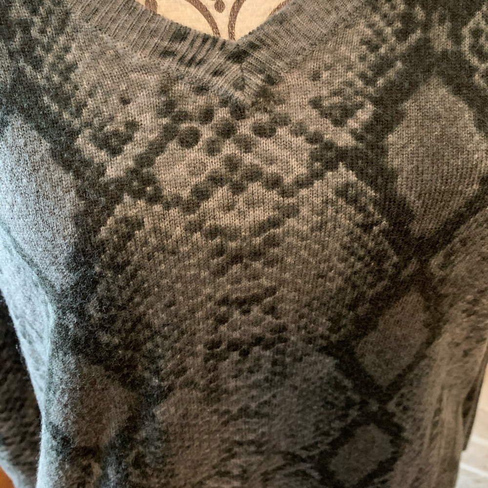 Python print light sweater XL - Picture 4 of 4